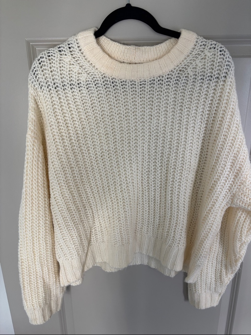 American Eagle Outfitters Cream Chunky Crew Neck Sweater